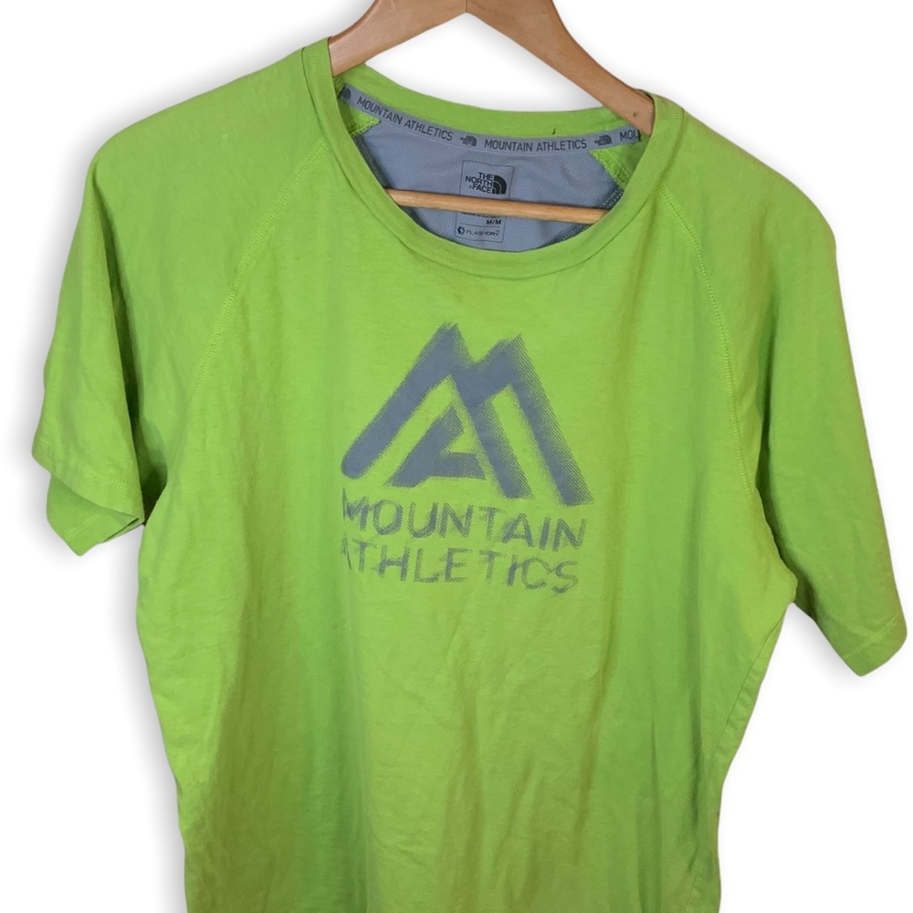 The North Face Men's Short Sleeve T-Shirt Mountain Athletics Green Size Medium